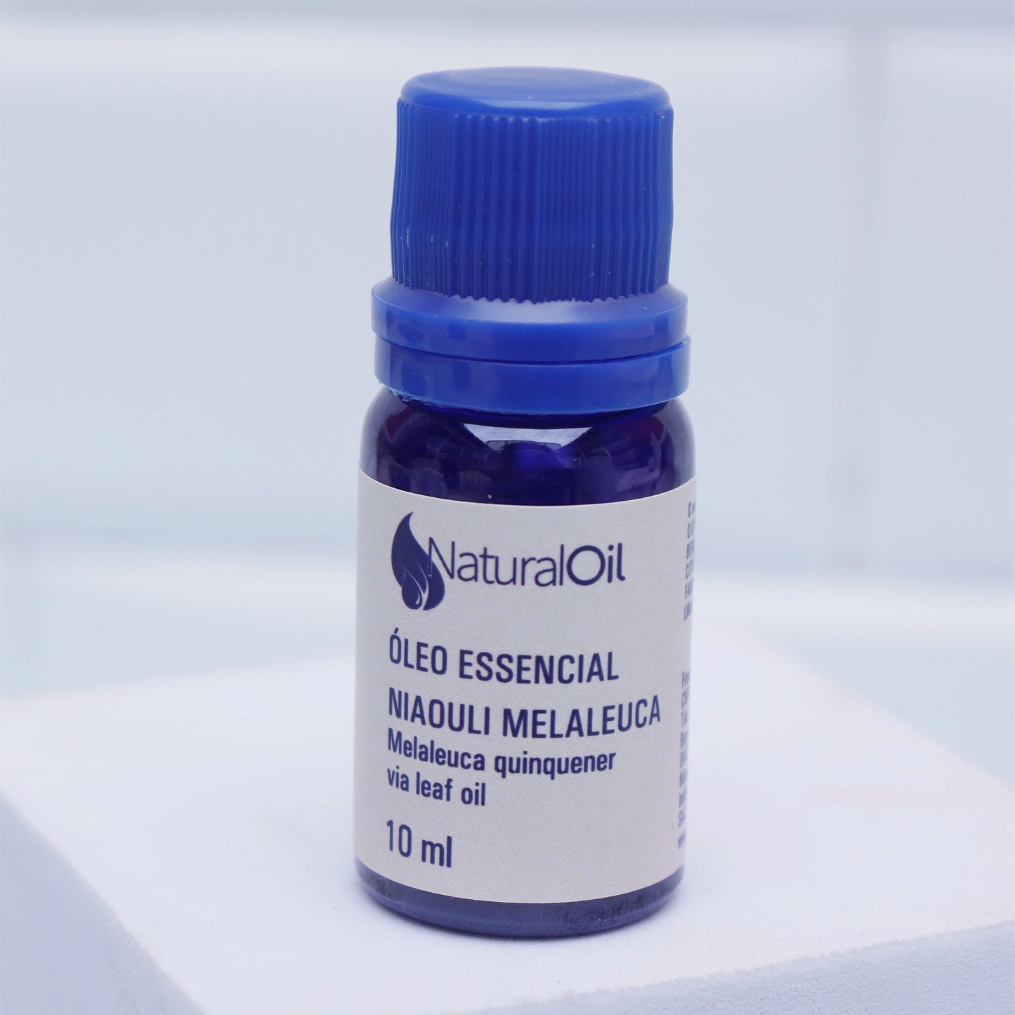 Frasco de óleo essencial Niaouli Melaleuca 10ml para aromaterapia e bem-estar