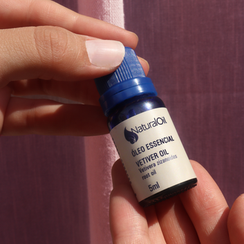 Aceite esencial de vetiver de Haití